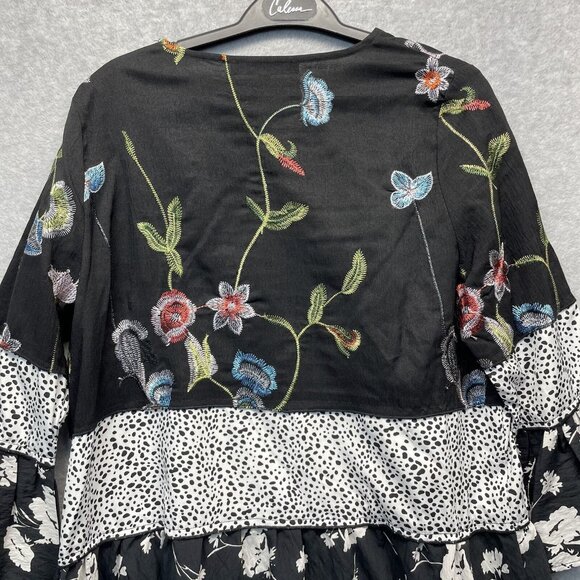 Calessa Embroidered Floral Top Womens Medium Black Colorblock Tunic - Picture 7 of 12